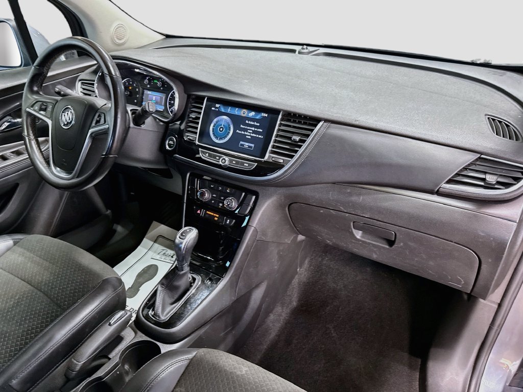 Used 2020 Buick Encore Preferred FWD image 27