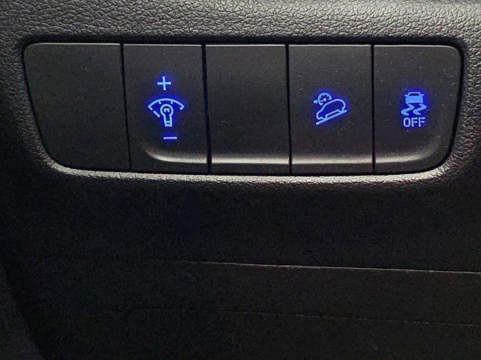 Certified 2023 Hyundai Kona SEL image 33