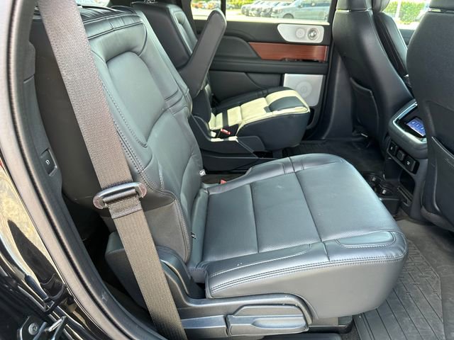 Used 2022 Lincoln Navigator Reserve w/ Equipment Group 201A image 10