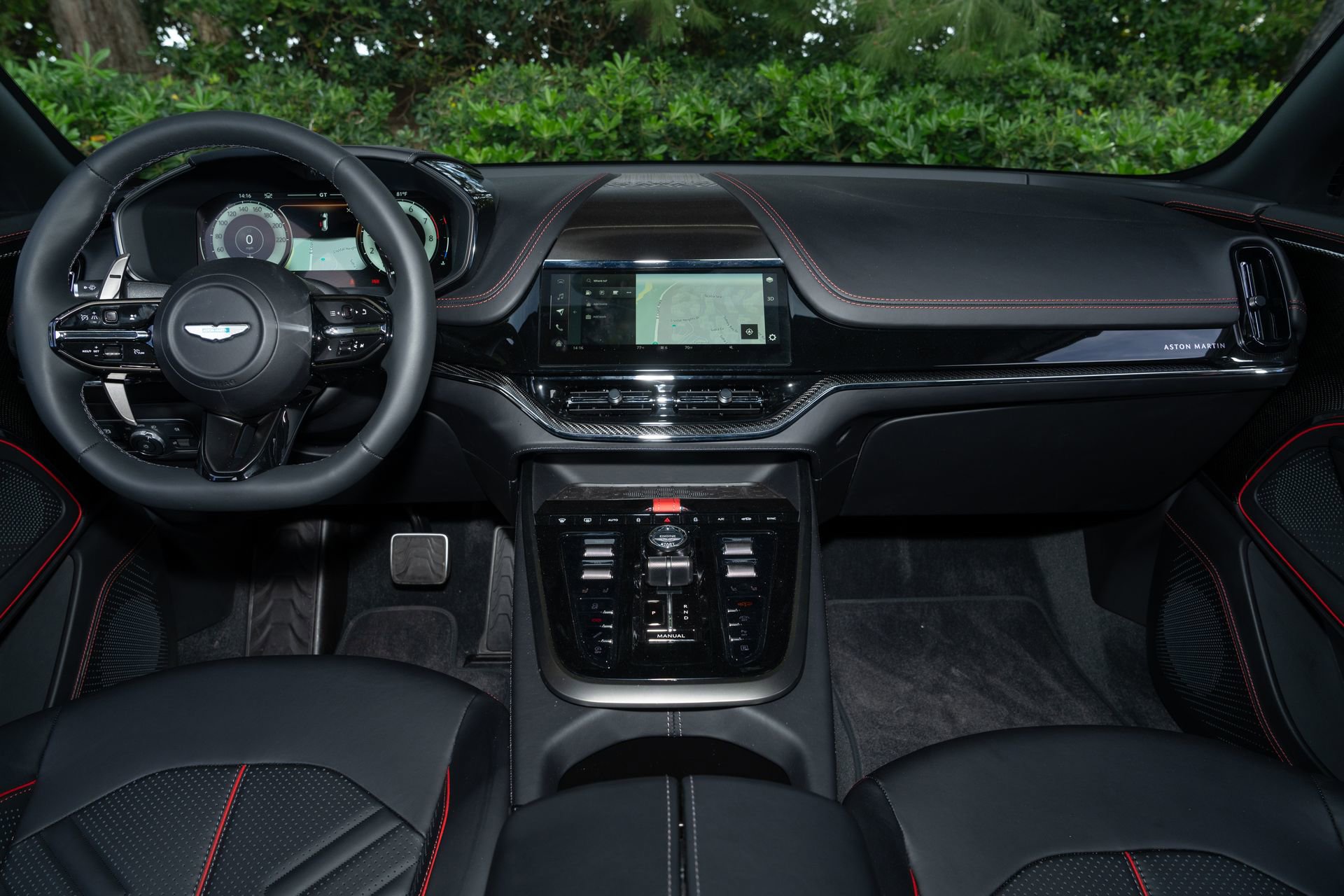 Used 2026 Aston Martin DBX S image 19