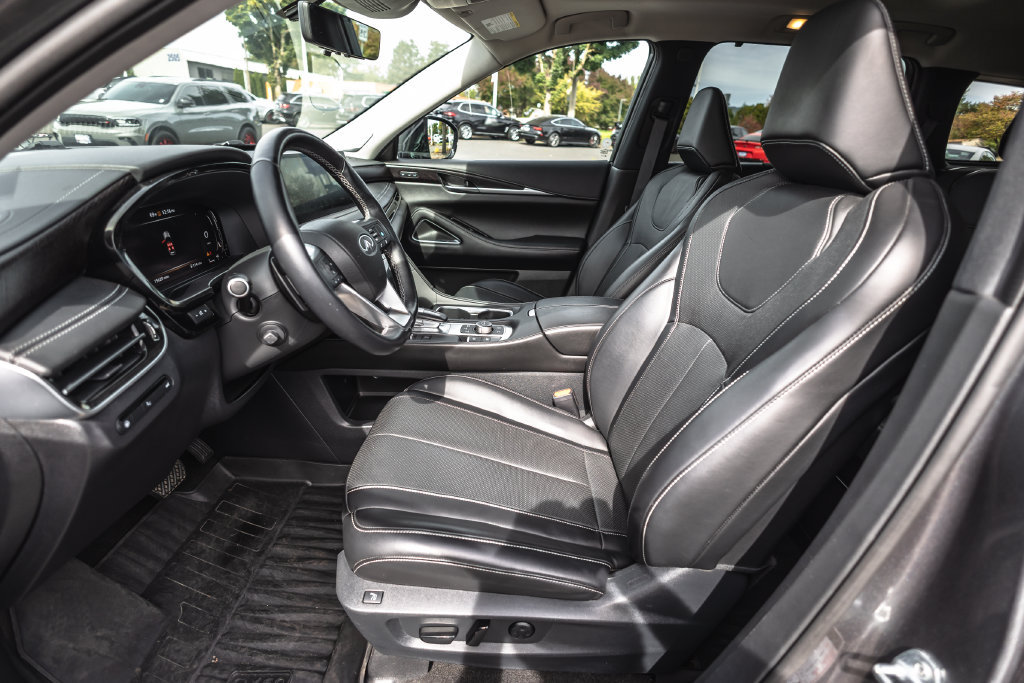 Used 2023 INFINITI QX60 Sensory AWD/4WD image 22
