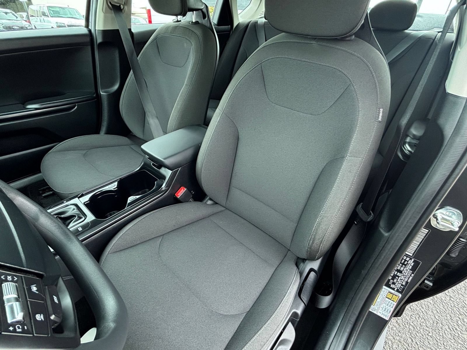 Used 2026 Kia K4 FWD image 37