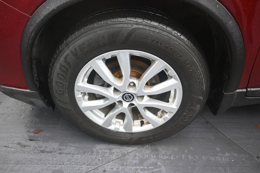 Used 2020 Nissan Rogue SV FWD image 9