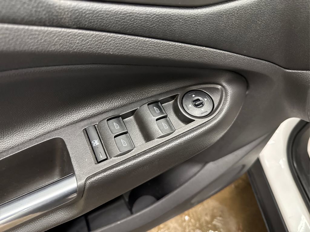 Used 2014 Ford Escape SE w/ Equipment Group 201A image 30