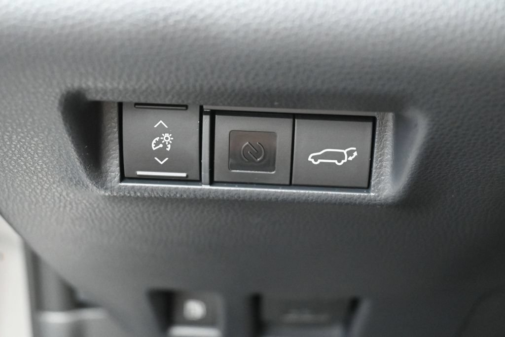 Used 2026 Toyota RAV4 Limited AWD/4WD image 15
