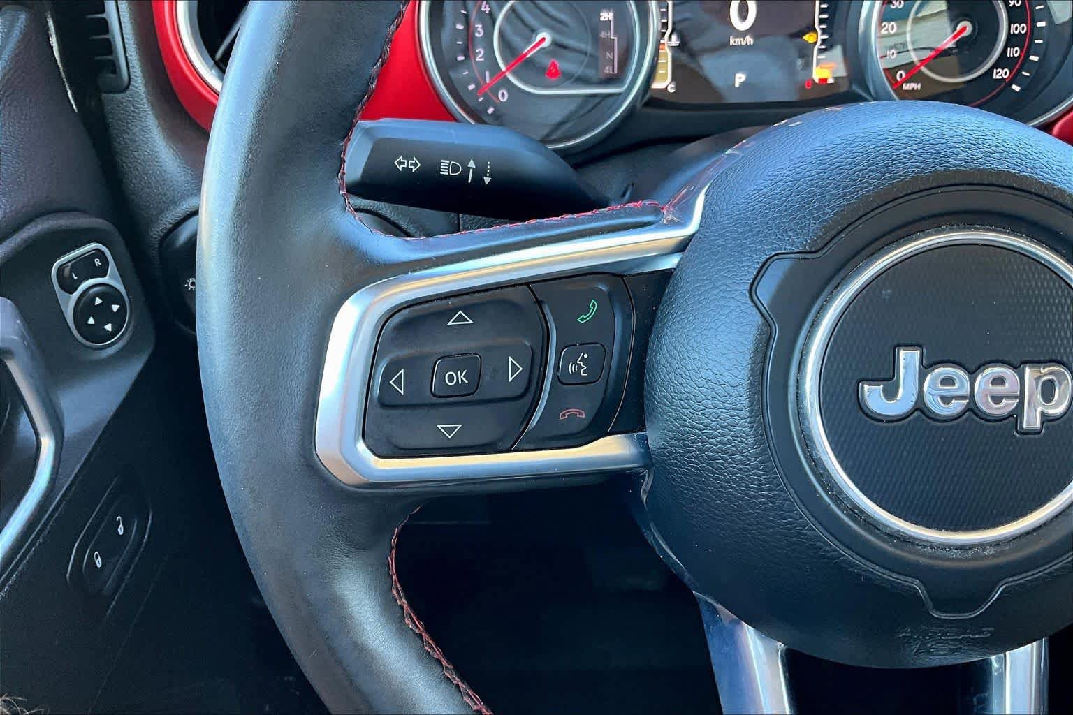 Used 2018 Jeep Wrangler Unlimited Rubicon AWD/4WD image 23