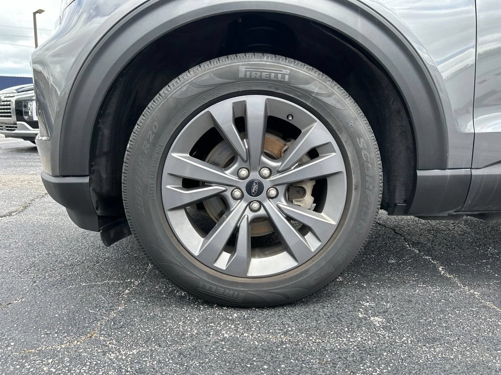 Used 2023 Ford Explorer XLT w/ Equipment Group 202A AWD/4WD image 55