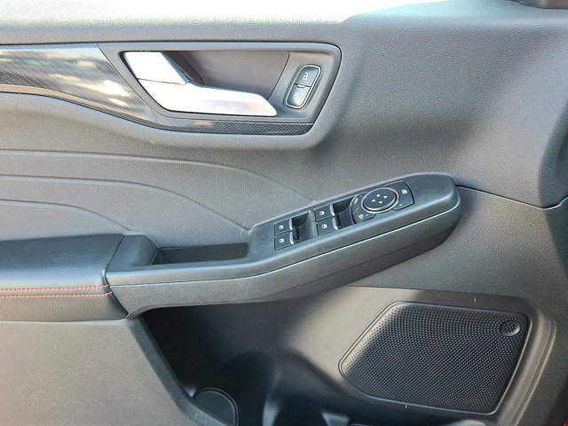 Used 2023 Ford Escape ST-Line w/ Tech Pack #1 image 12