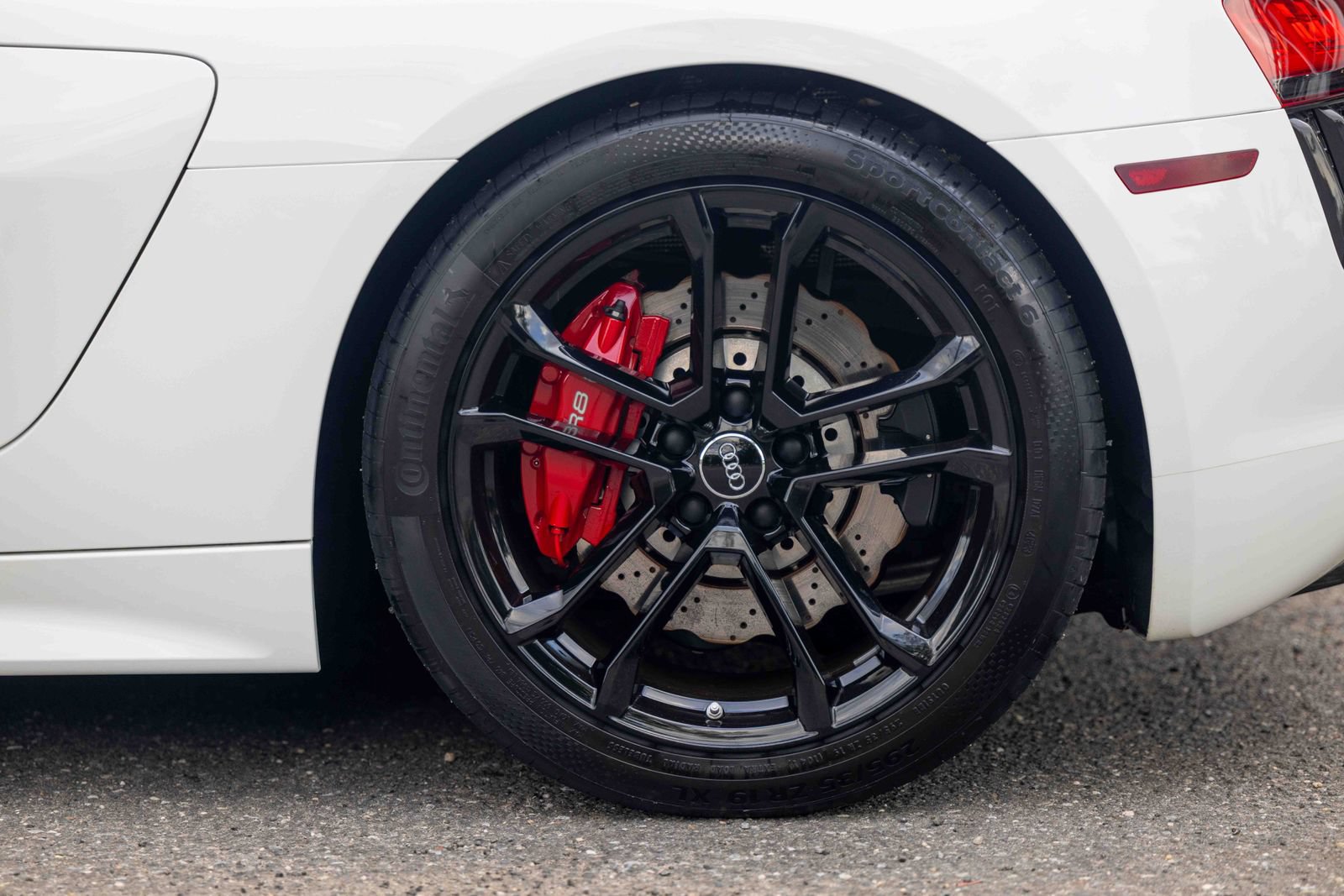Used 2018 Audi R8 V10 RWD image 36