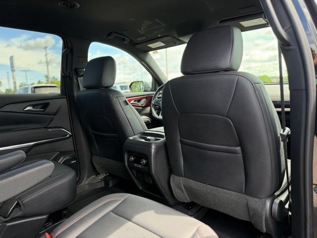 Used 2024 Chevrolet Traverse Z71 w/ Enhanced Driving Package AWD/4WD image 23