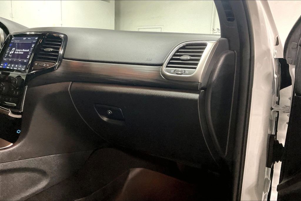 Used 2019 Jeep Grand Cherokee Altitude image 19