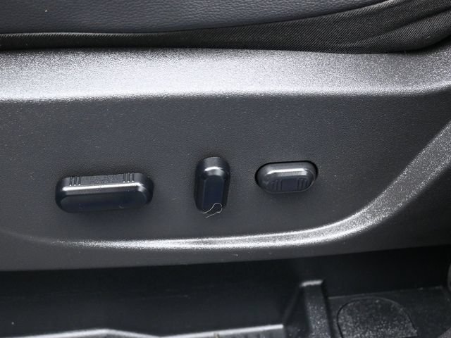 Used 2019 Ford Escape Titanium FWD image 12
