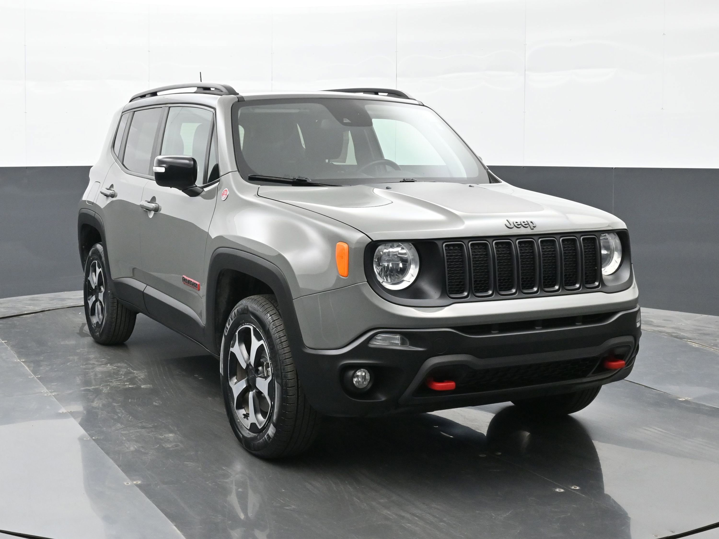 Used 2022 Jeep Renegade Trailhawk w/ Sun/Sound Group AWD/4WD image 2