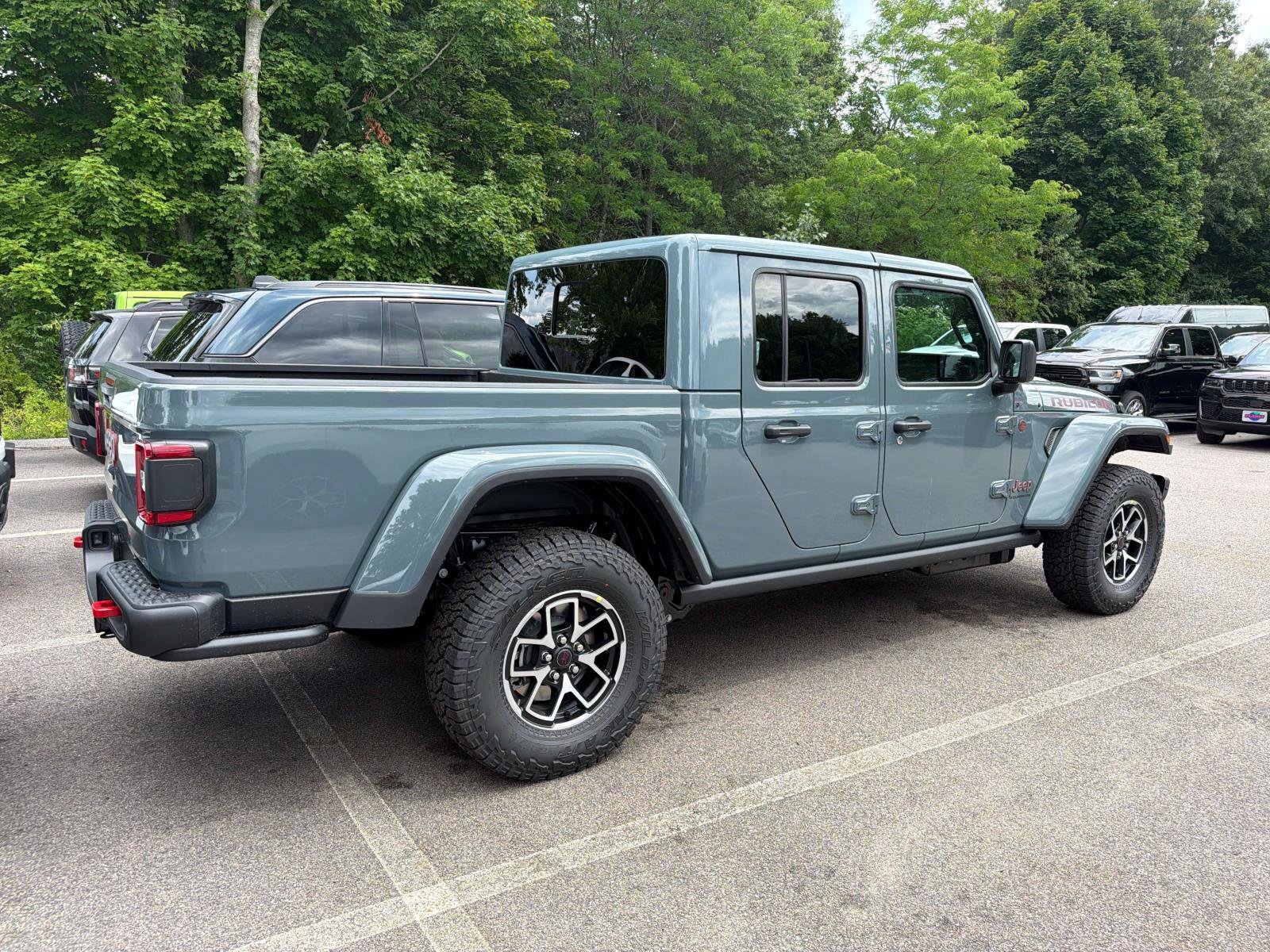 New 2026 Jeep Gladiator Rubicon AWD/4WD image 2