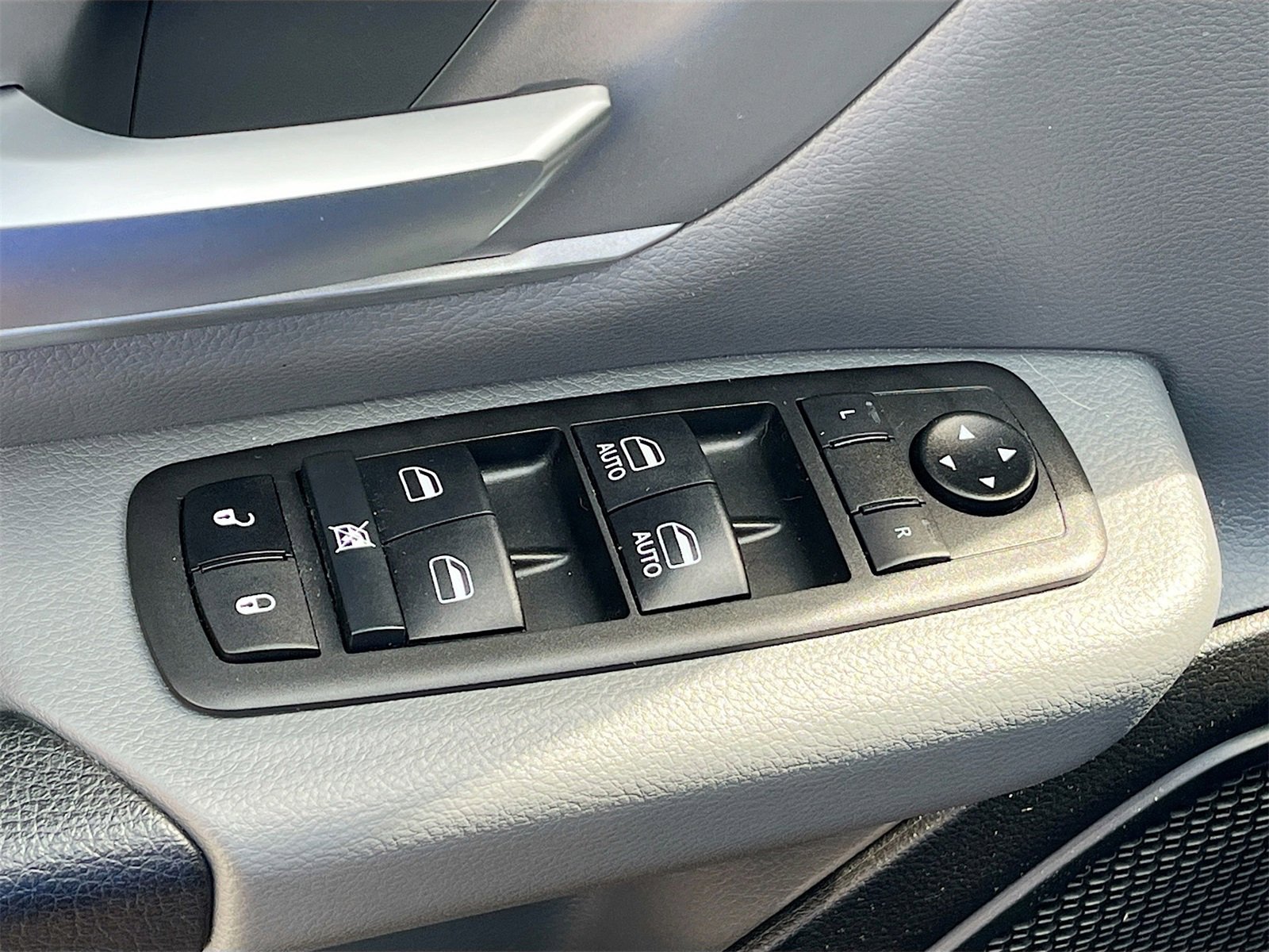 Used 2021 RAM 1500 Big Horn image 17