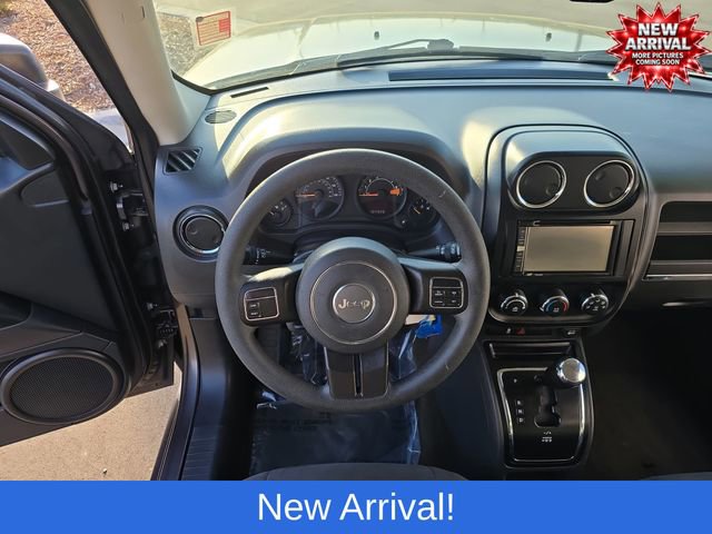 Used 2015 Jeep Patriot Sport w/ Power Value Group FWD image 12