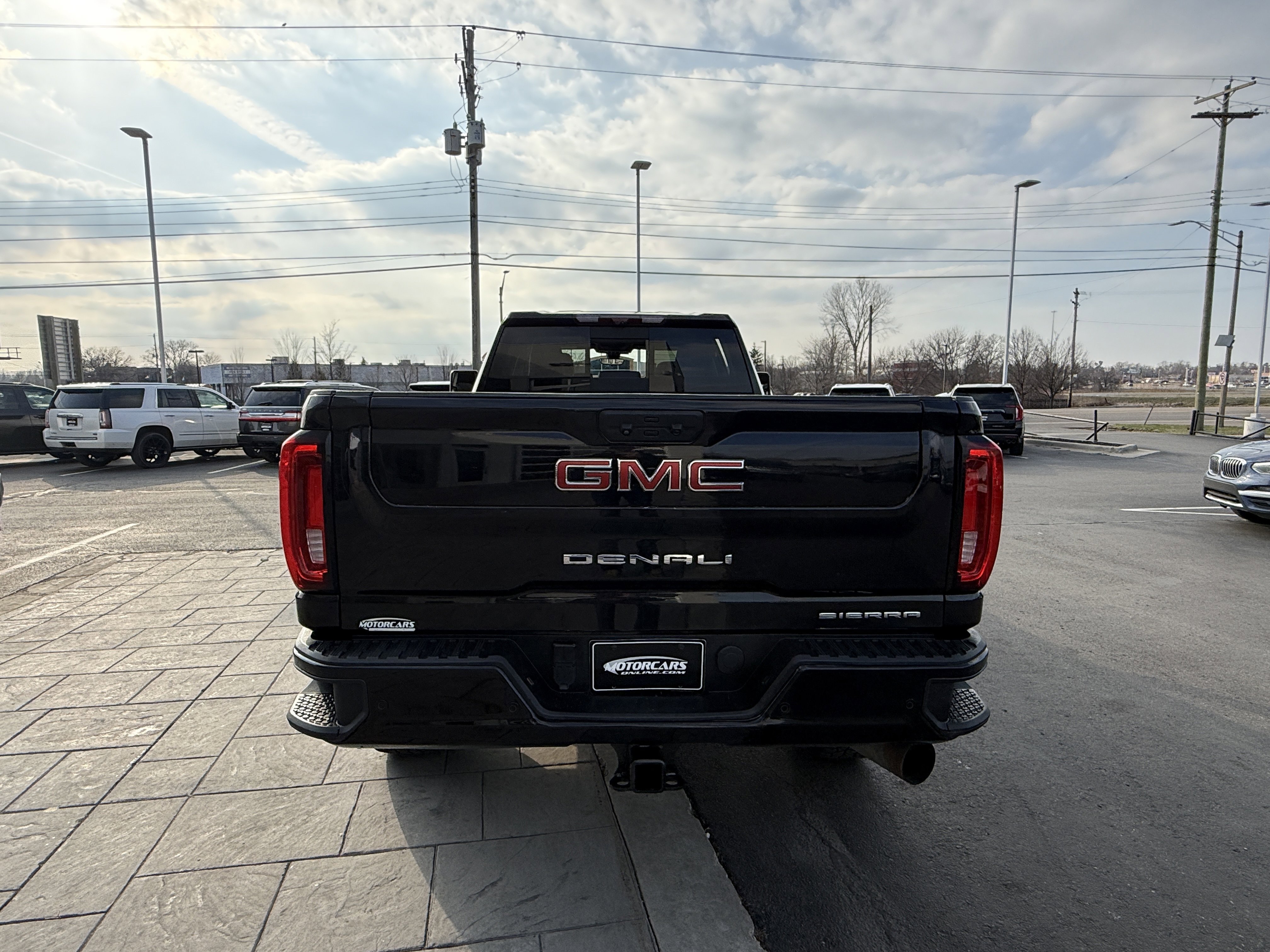Used 2023 GMC Sierra 2500 Denali w/ Denali Black Diamond Edition AWD/4WD image 5