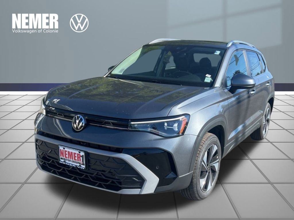 New 2025 Volkswagen Taos SE image 1