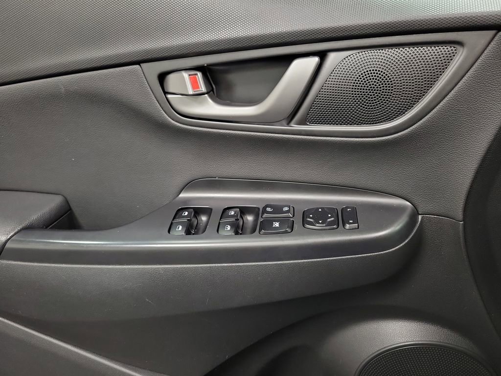 Used 2019 Hyundai Kona Limited image 19