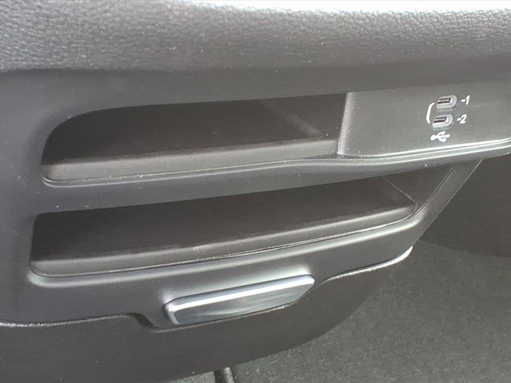 New 2026 Chrysler Pacifica Select image 27