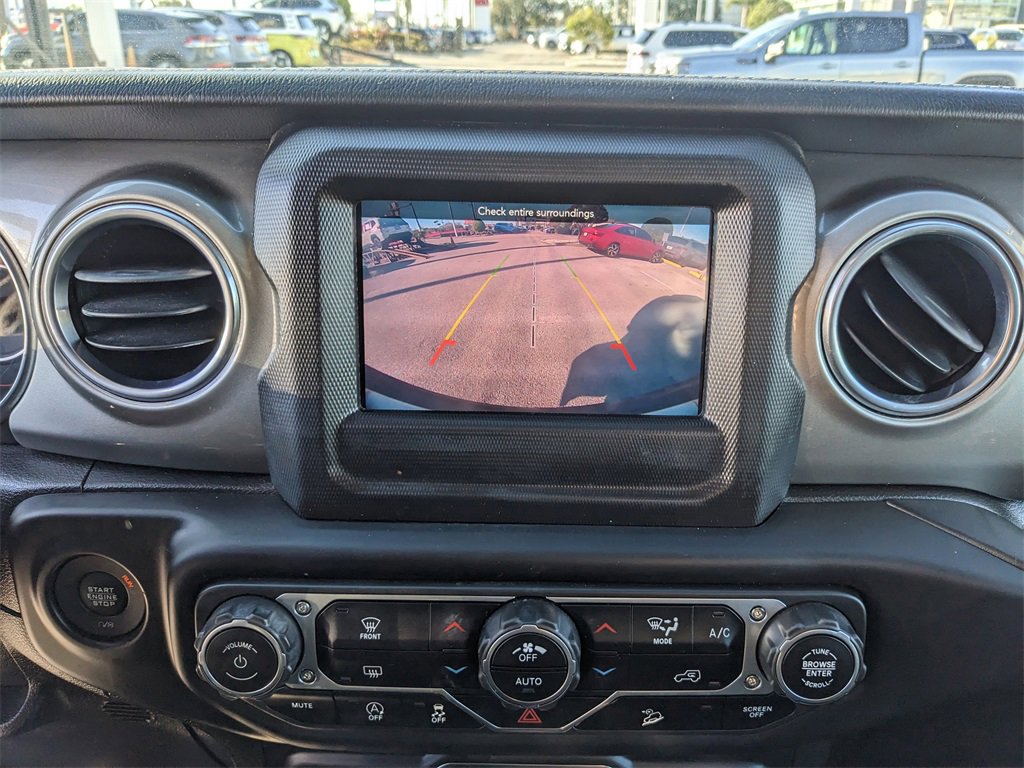 Used 2018 Jeep Wrangler Unlimited Sahara image 22