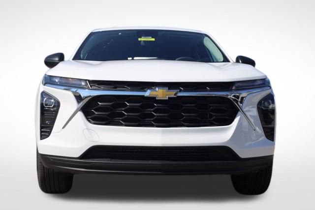 Certified 2025 Chevrolet Trax LS image 4