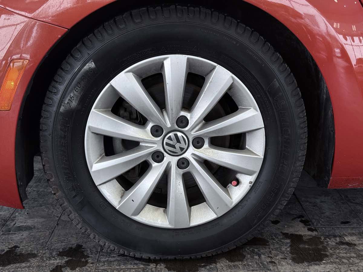 Used 2017 Volkswagen Beetle 1.8T Classic image 22