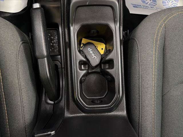 Used 2024 Jeep Wrangler Unlimited AWD/4WD image 13