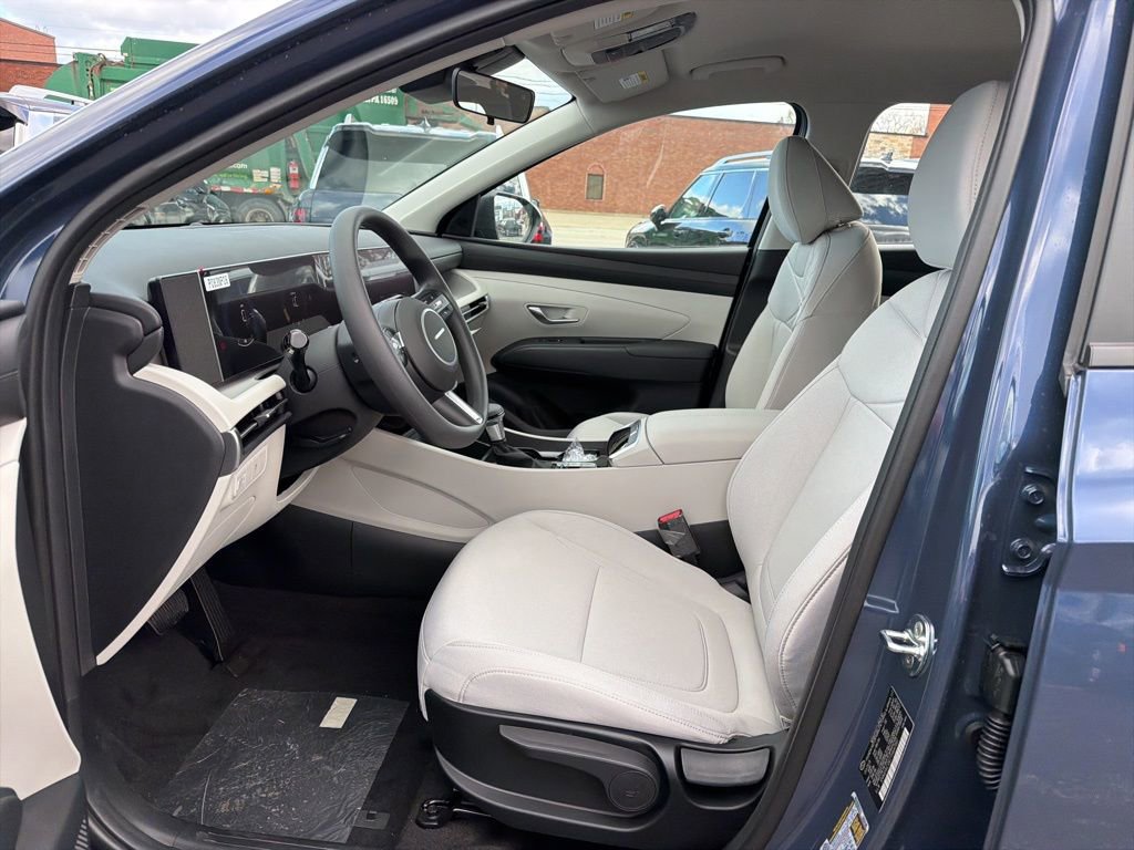 New 2026 Hyundai Tucson SE image 12