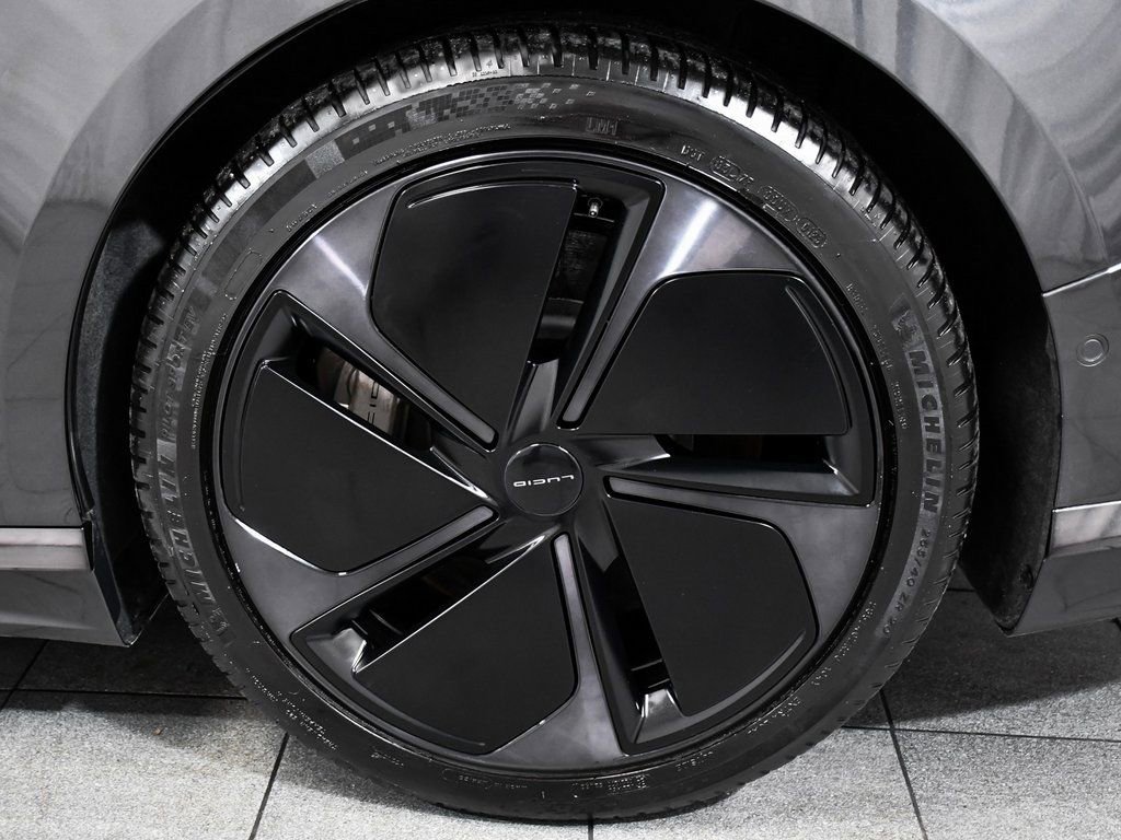 Used 2024 Lucid Air Grand Touring image 8