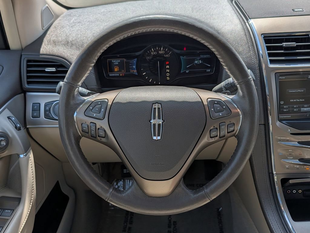 Used 2014 Lincoln MKX AWD w/ Equipment Group 102A image 31