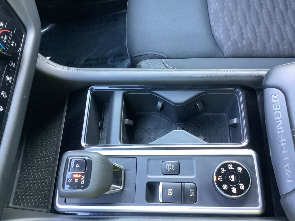 Used 2025 Nissan Pathfinder SV AWD/4WD image 28