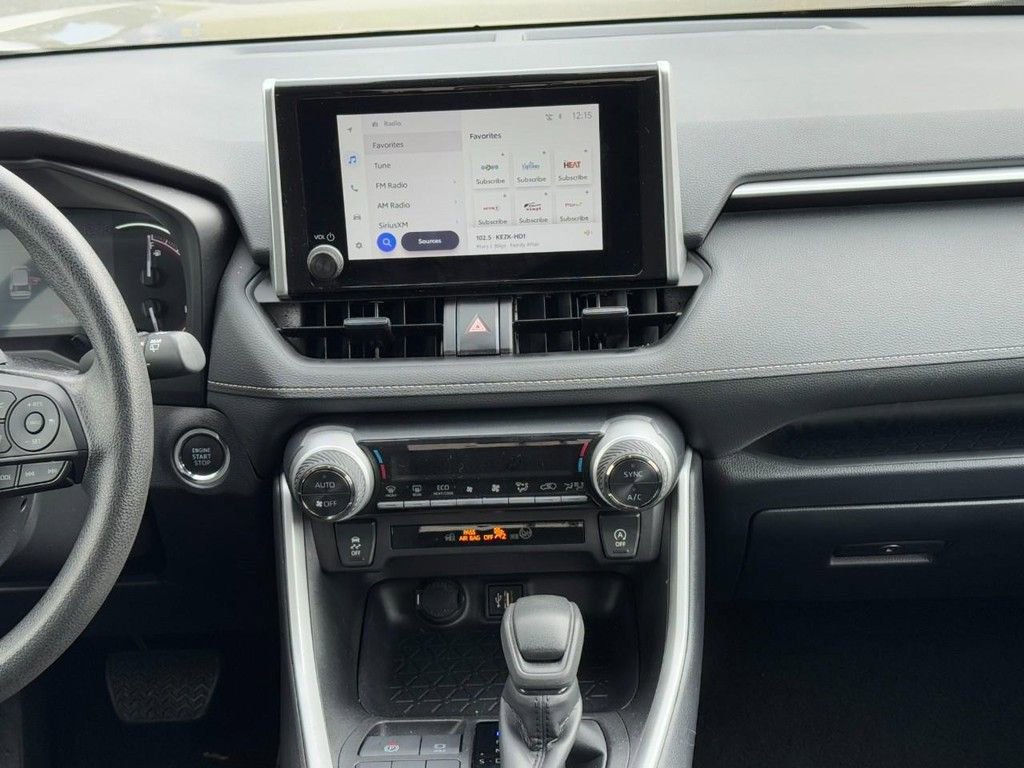 Used 2025 Toyota RAV4 XLE image 14