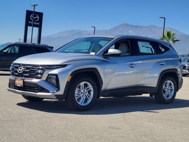 New 2026 Hyundai Tucson SE w/ Tow & Go Package FWD image 2