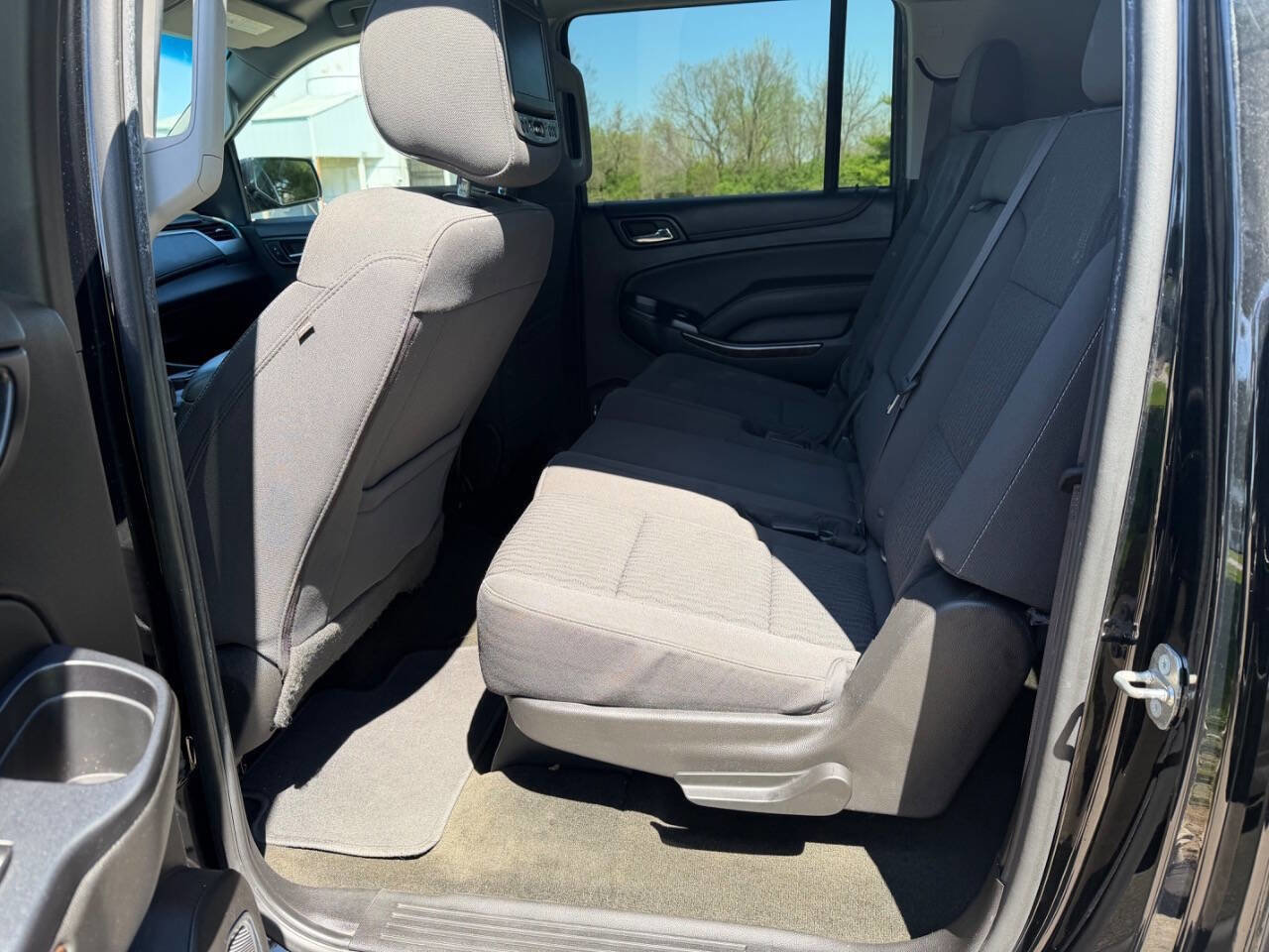 Used 2017 Chevrolet Suburban LS image 10