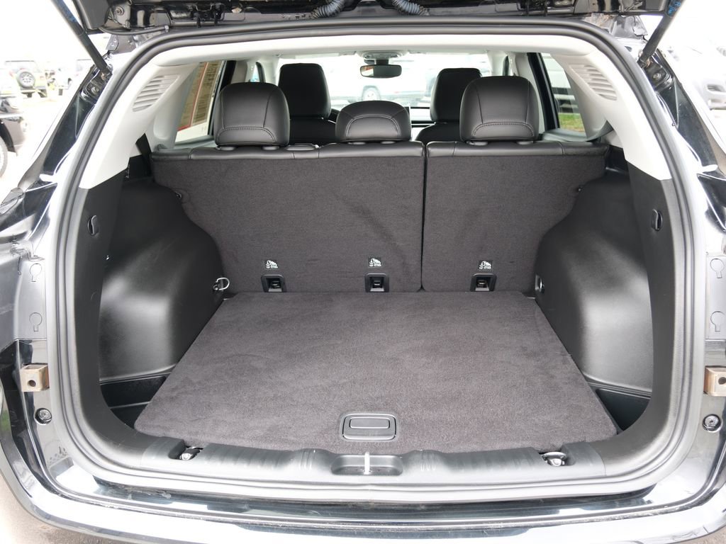 Used 2022 Jeep Compass Limited image 34