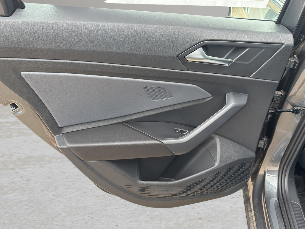 New 2026 Volkswagen Jetta SE FWD image 14