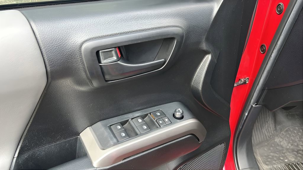 Certified 2022 Toyota Tacoma SR5 w/ Technology Package RWD image 10