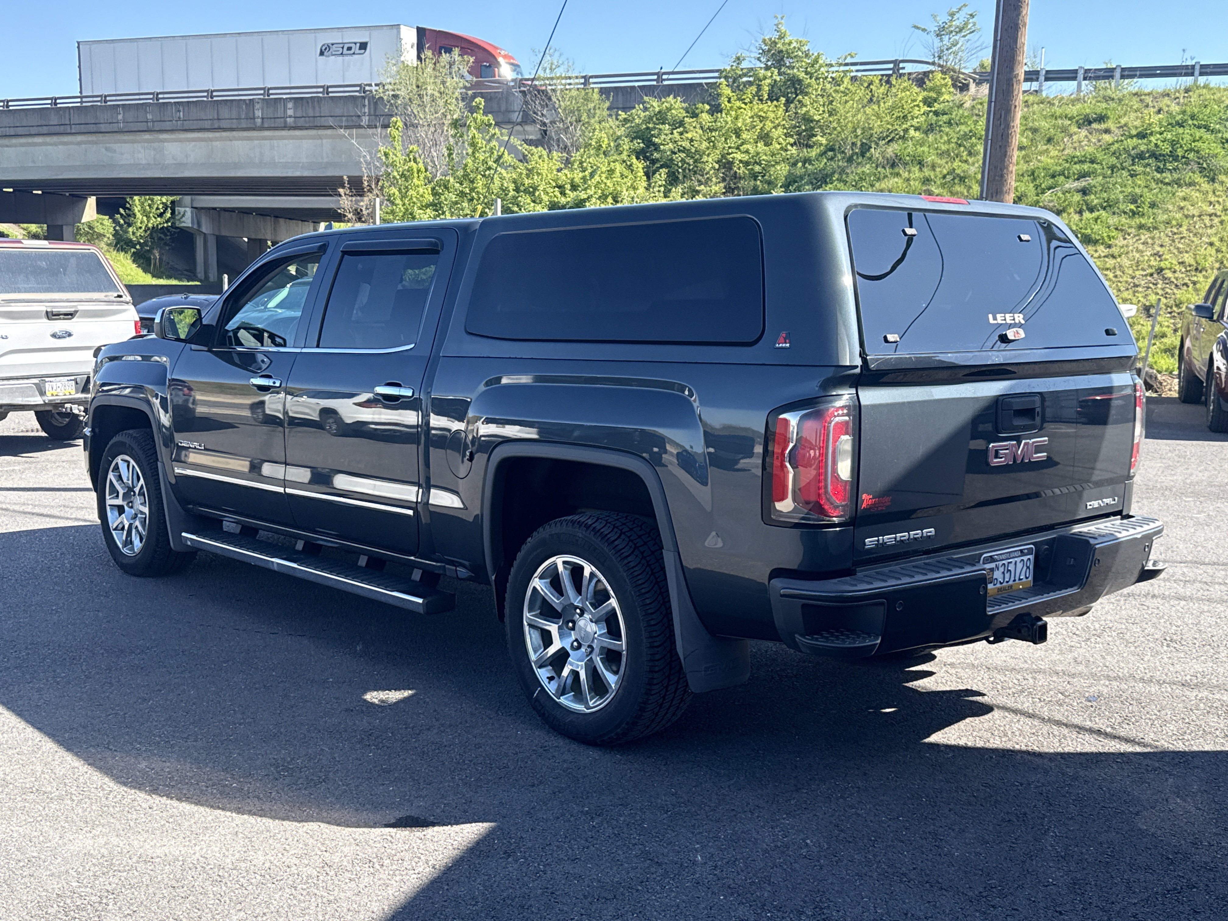 Used 2018 GMC Sierra 1500 Denali AWD/4WD image 6