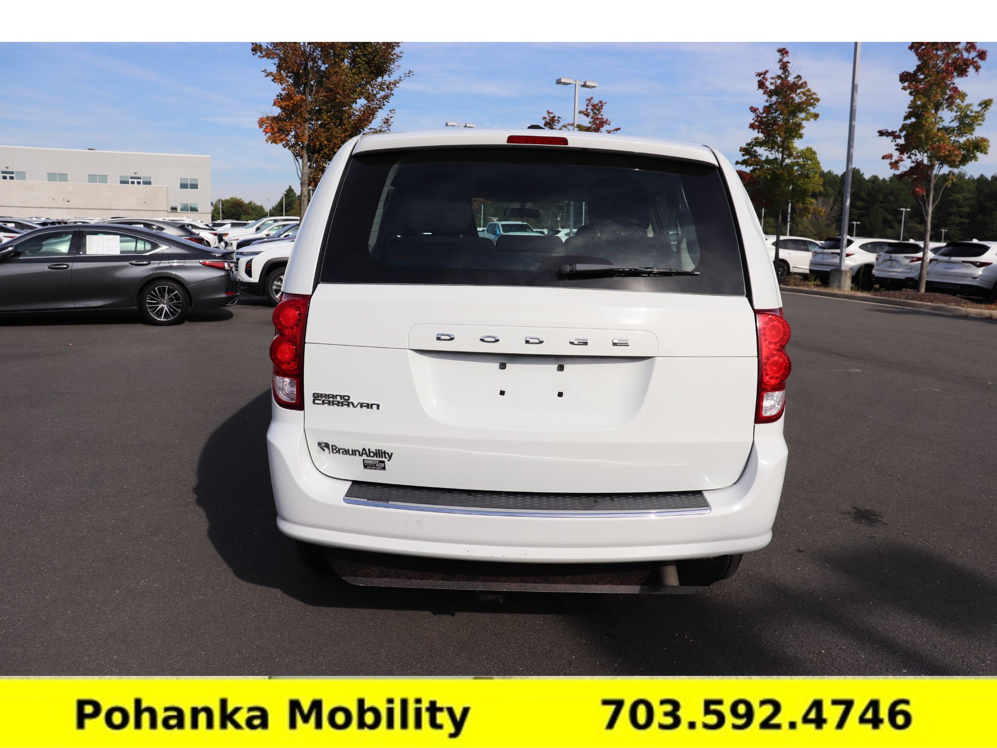 Used 2015 Dodge Grand Caravan American Value Package FWD image 7