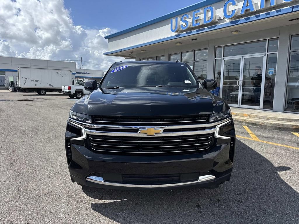 Used 2024 Chevrolet Tahoe LT RWD image 2