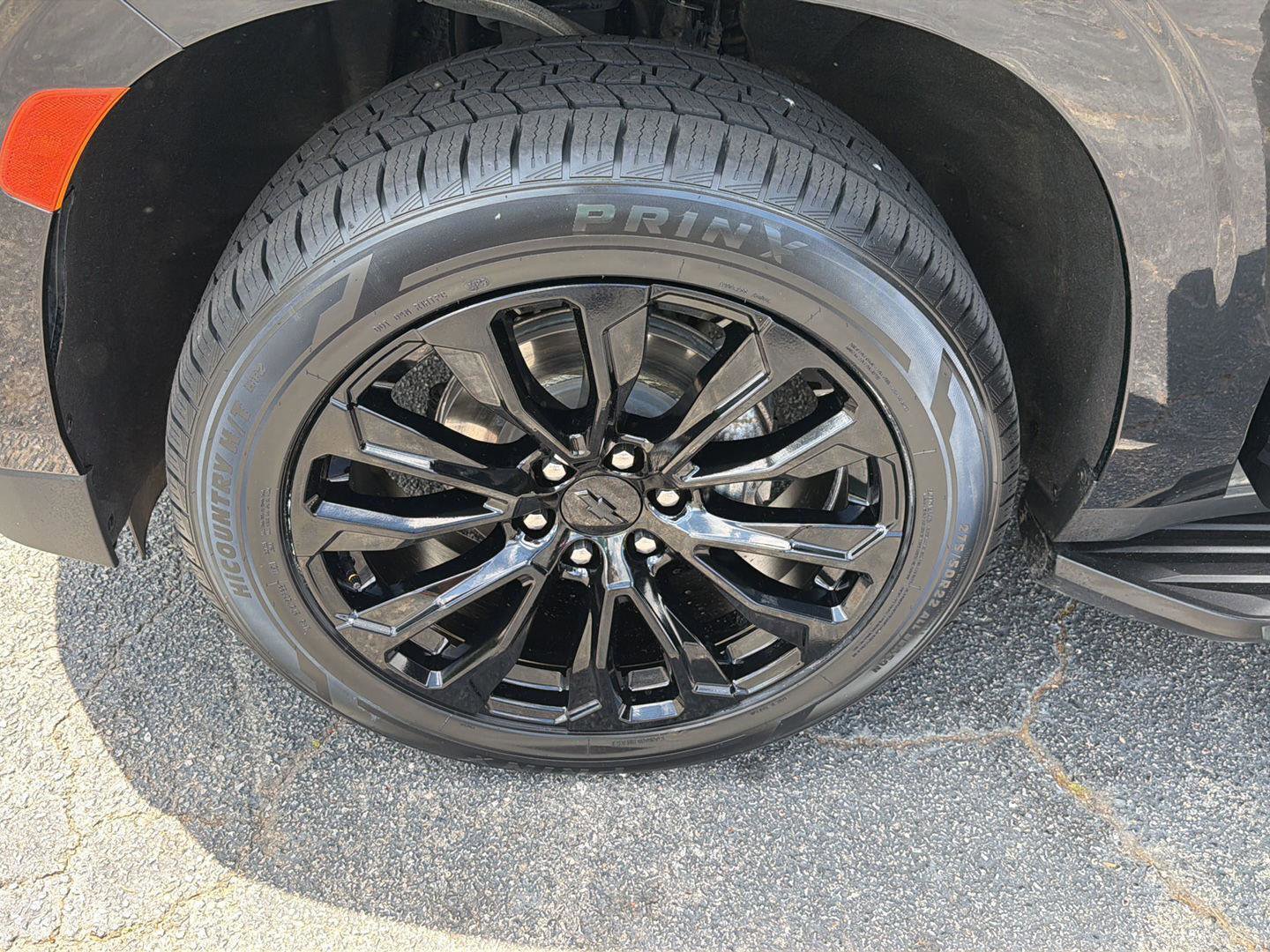 Used 2024 Chevrolet Tahoe LT RWD image 39