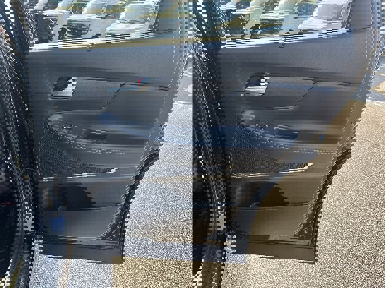 Used 2021 Hyundai Santa Fe Limited w/ Cargo Package image 16