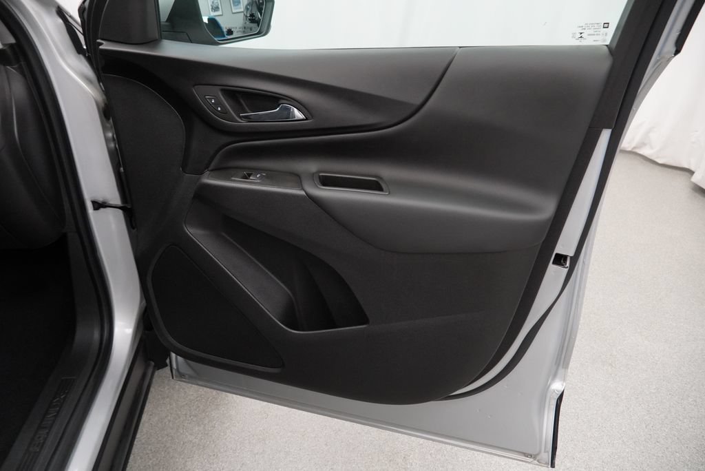 Used 2022 Chevrolet Equinox LT FWD image 45