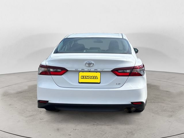 Used 2022 Toyota Camry LE FWD image 6