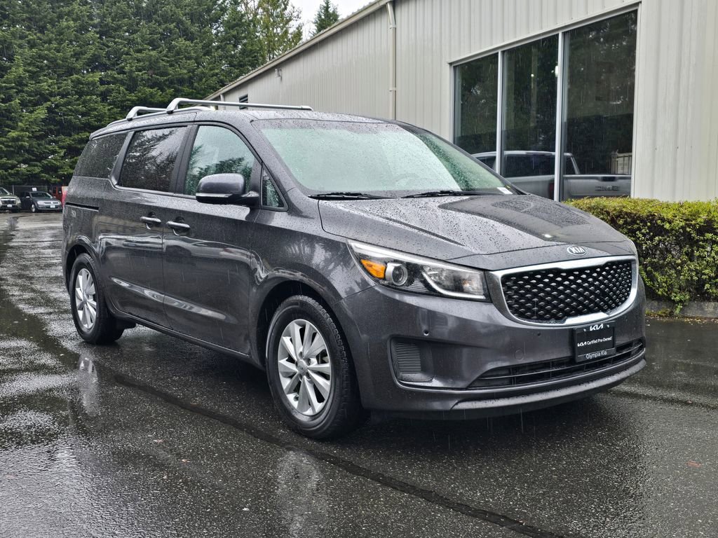 Used 2018 Kia Sedona LX w/ LX Essentials Premium Package image 1
