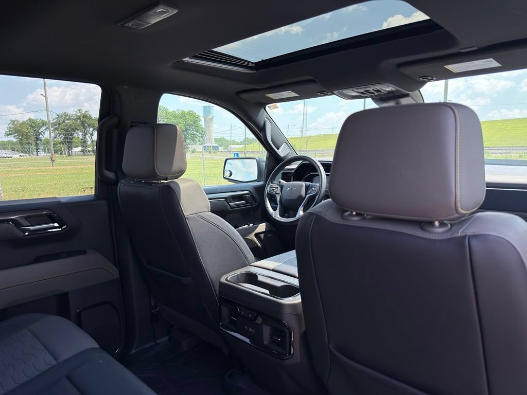 Used 2024 Chevrolet Silverado 1500 ZR2 w/ Technology Package AWD/4WD image 38