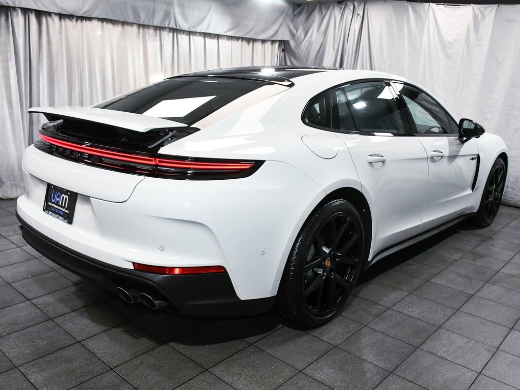 Used 2025 Porsche Panamera 4 image 5