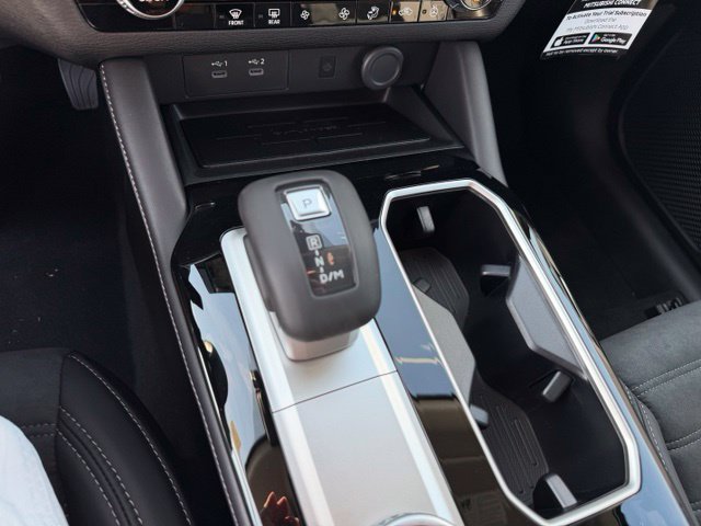 New 2026 Mitsubishi Outlander SE FWD image 28