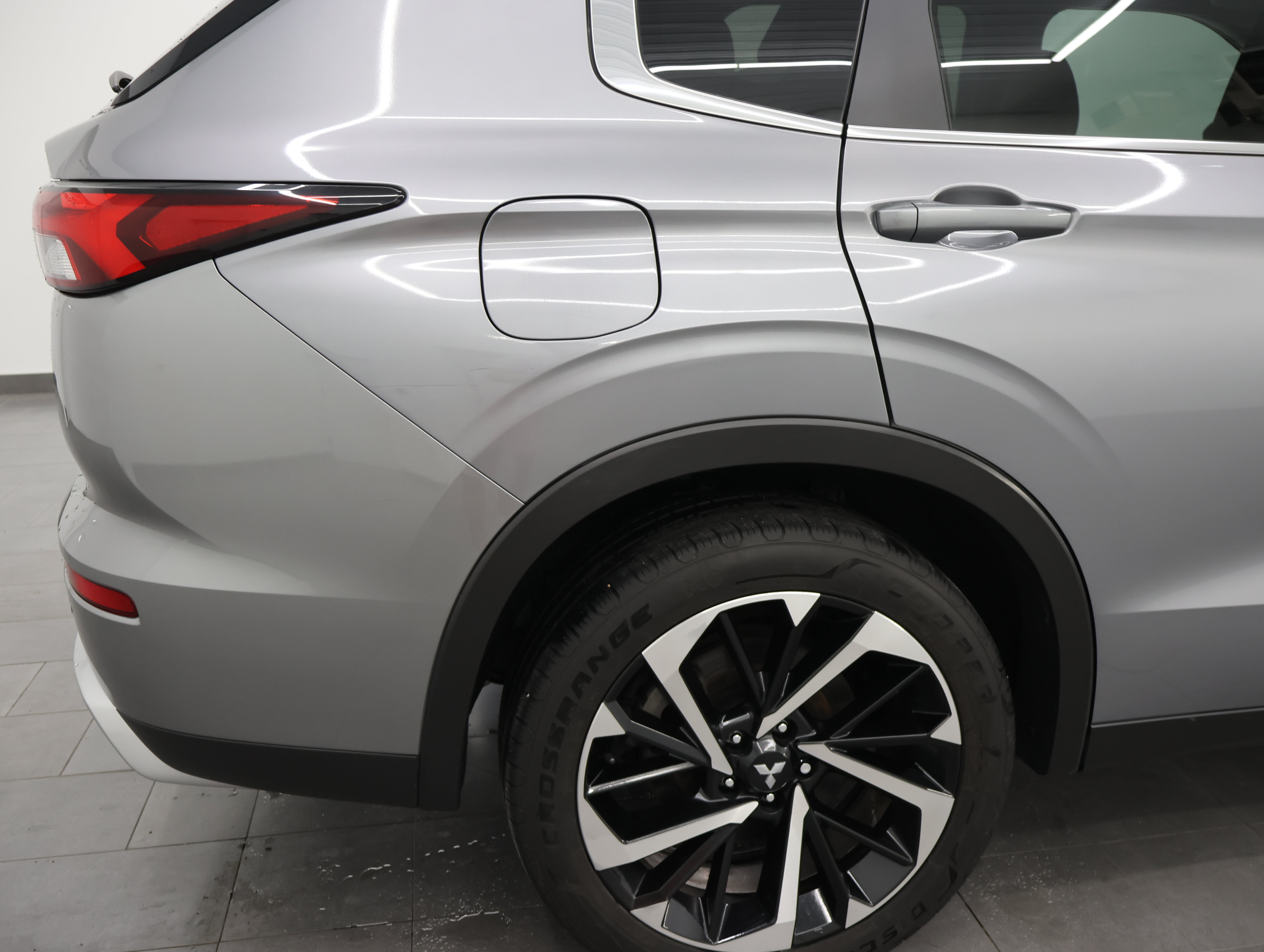 Used 2022 Mitsubishi Outlander SE AWD/4WD image 27